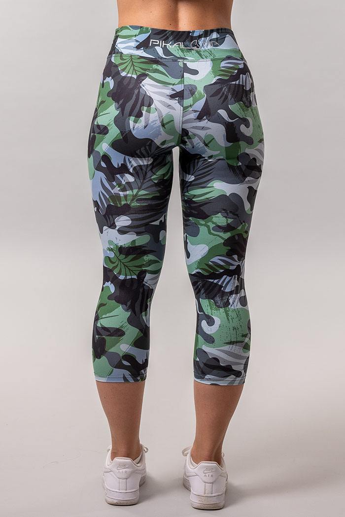 camo capri joggers